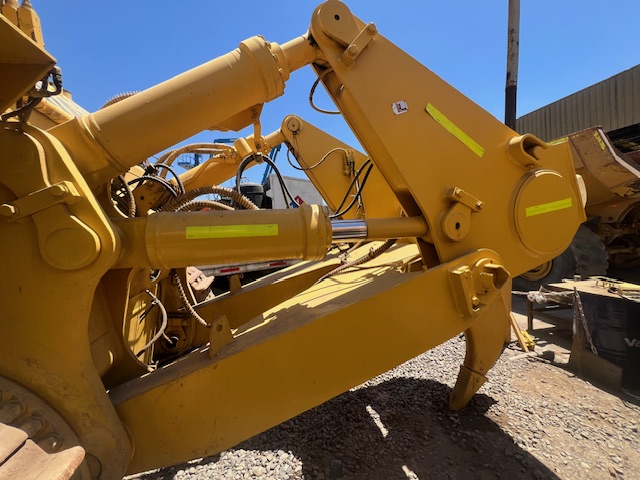 Komatsu D375a-6r Dozer